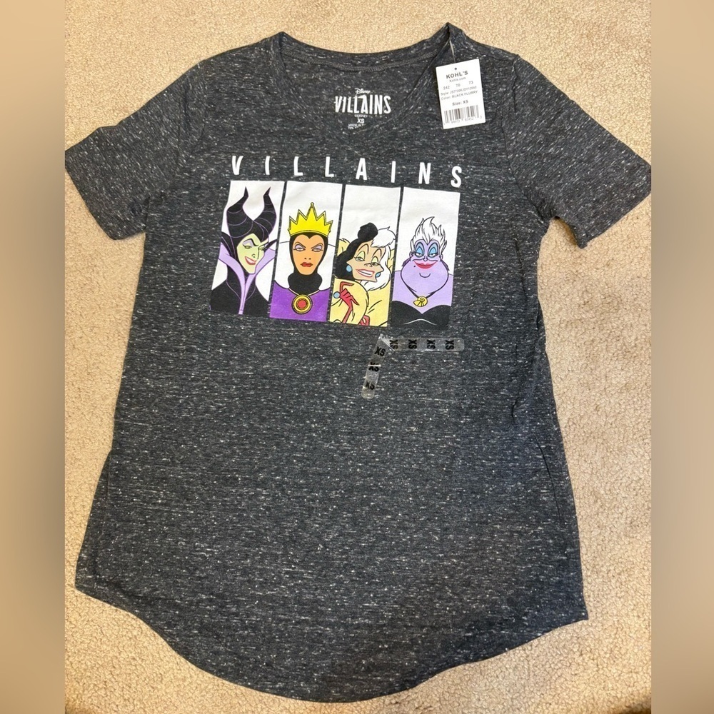 NWT Disney Villains tshirt xsmall